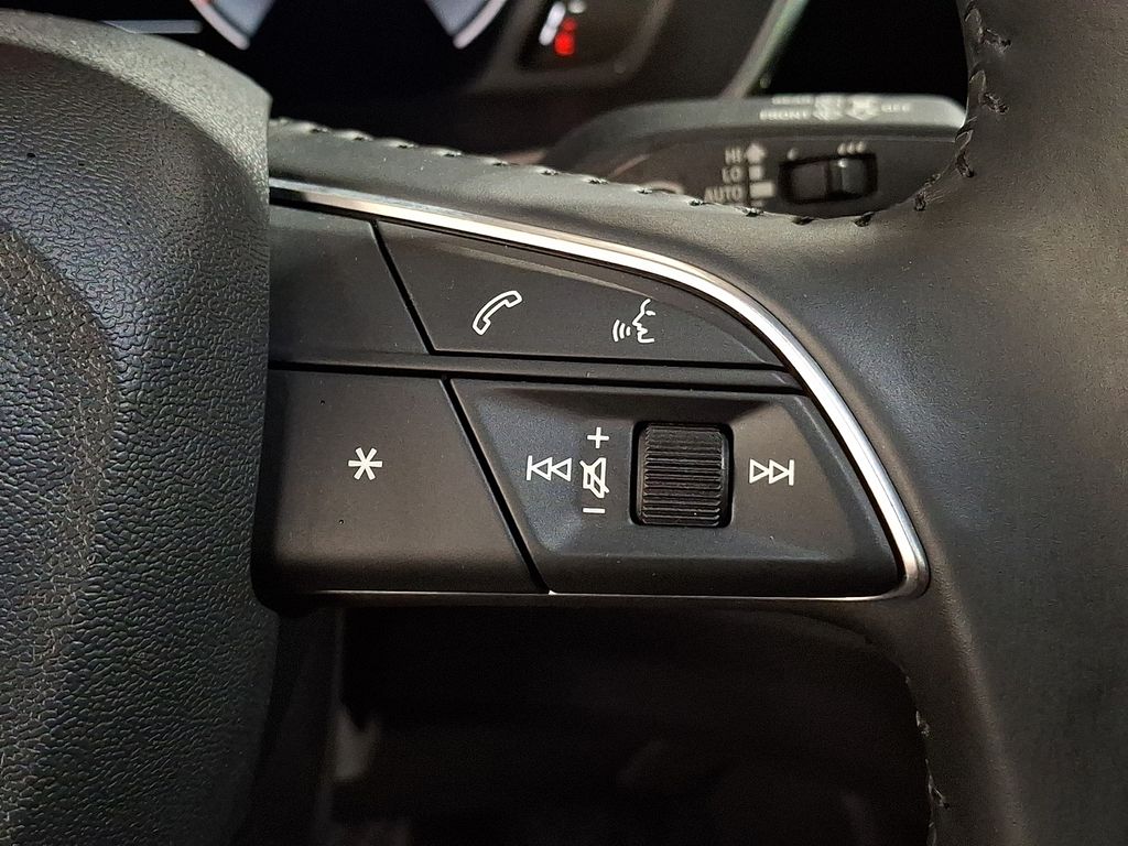 Thumbnail: 2019 Audi Q3 - 23