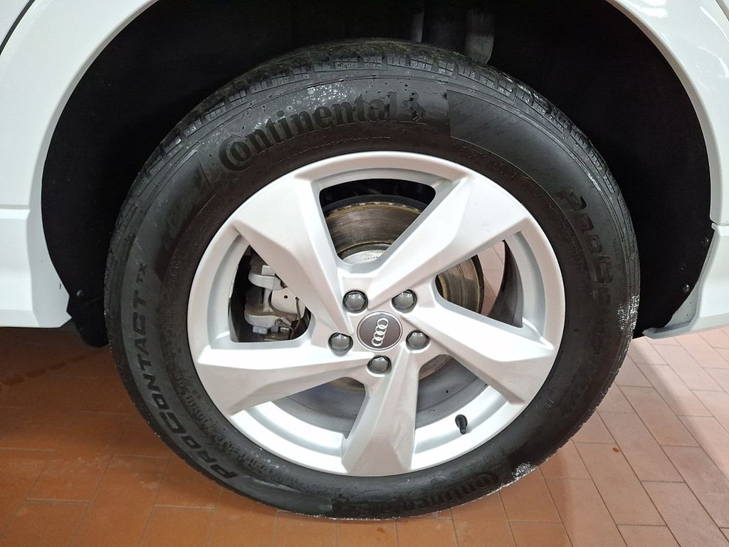 Thumbnail: 2019 Audi Q3 - 6