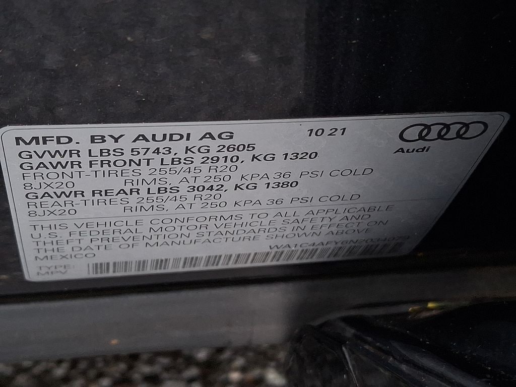 Thumbnail: 2022 Audi SQ5 - 12