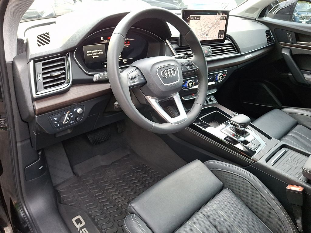 Thumbnail: 2023 Audi Q5 - 2