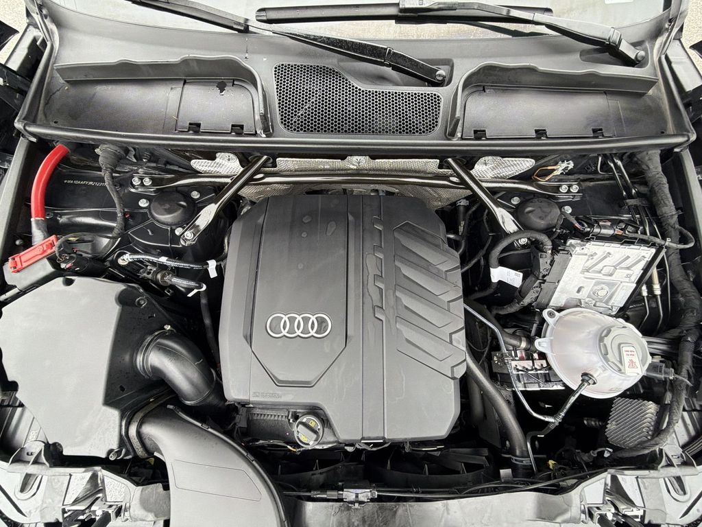 Thumbnail: 2024 Audi Q5 - 9
