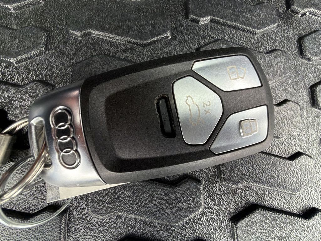 Thumbnail: 2024 Audi Q5 - 29