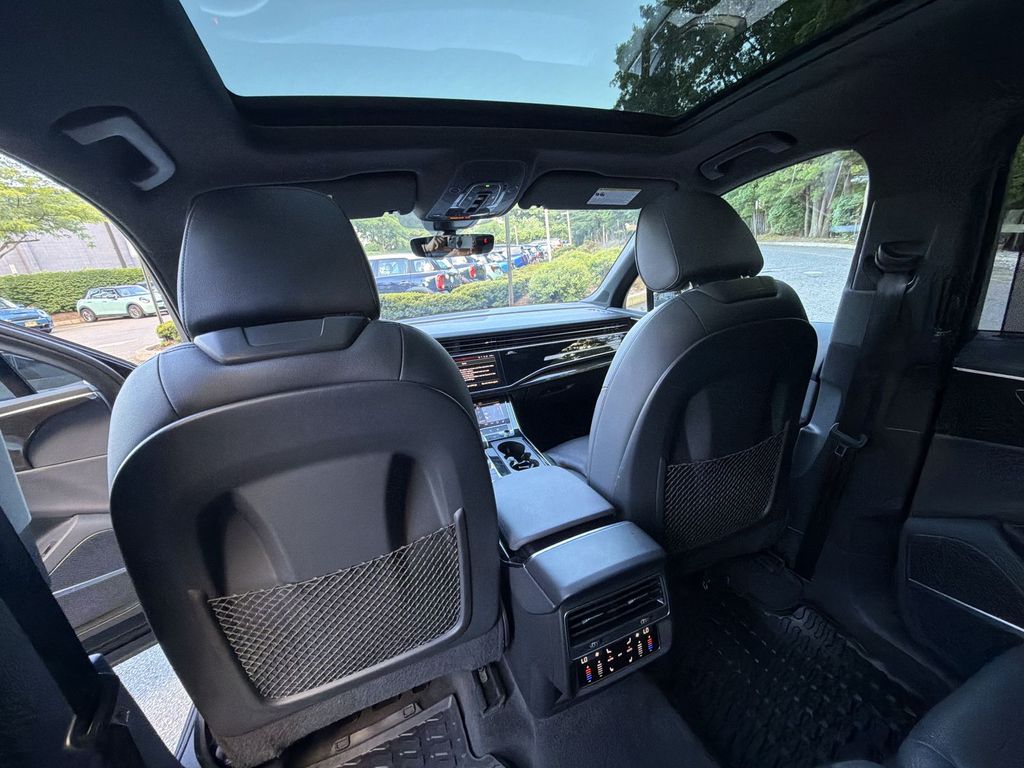 Thumbnail: 2022 Audi Q7 - 26