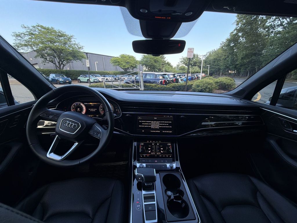 Thumbnail: 2022 Audi Q7 - 2