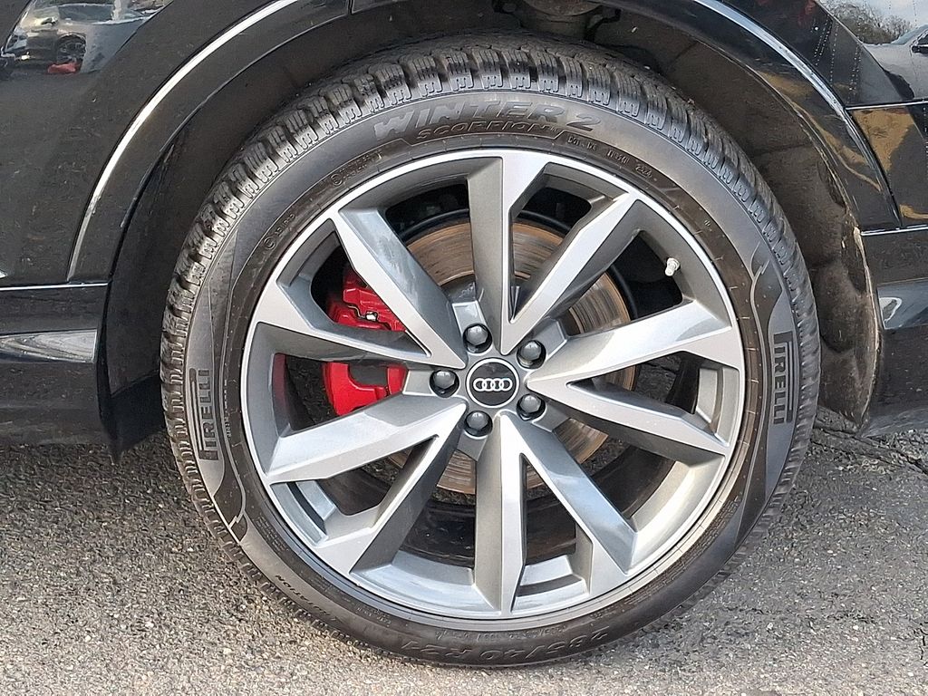 Thumbnail: 2023 Audi SQ7 - 5