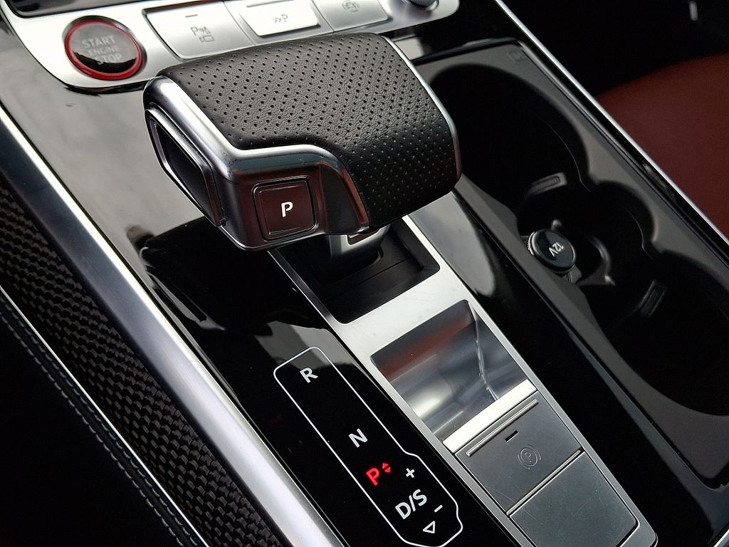 Thumbnail: 2023 Audi SQ7 - 9