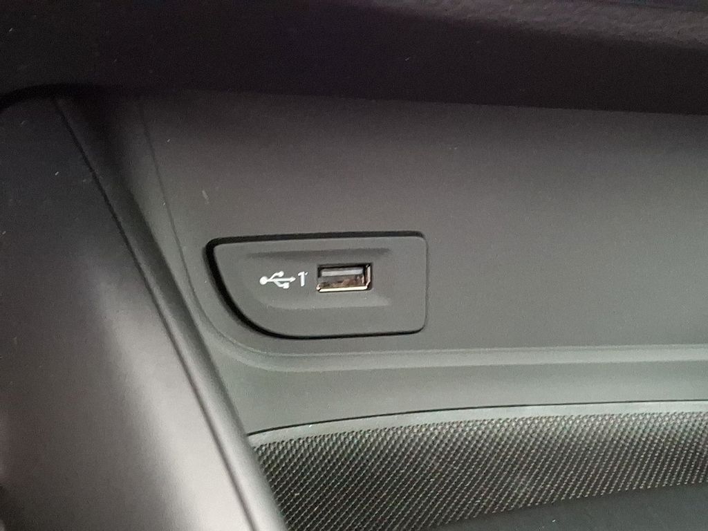 Thumbnail: 2018 Audi S3 - 25