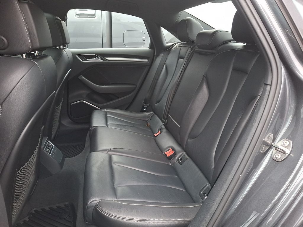 Thumbnail: 2018 Audi S3 - 7