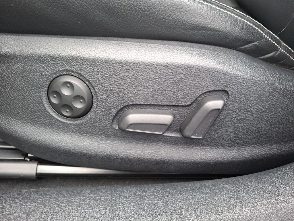 Thumbnail: 2018 Audi S3 - 17