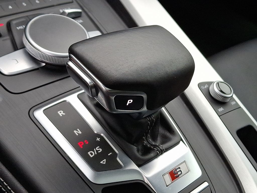 Thumbnail: 2019 Audi S4 - 7