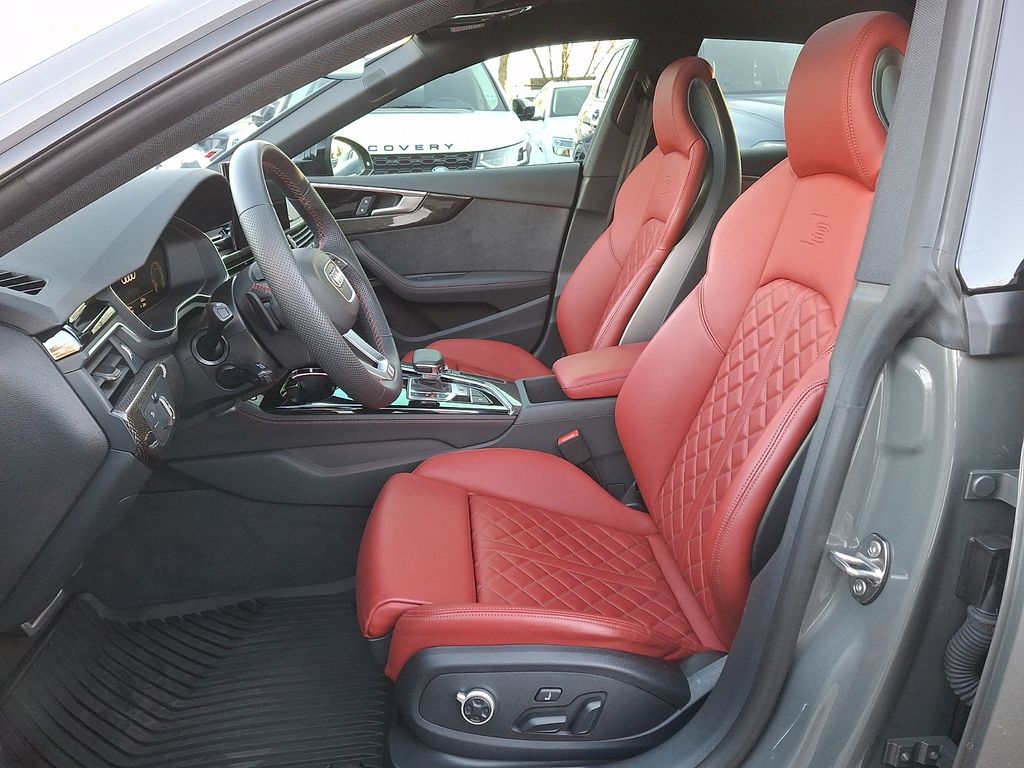 Thumbnail: 2025 Audi S5 - 7