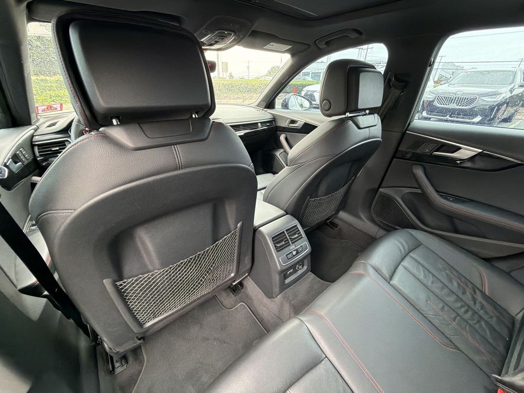 Thumbnail: 2019 Audi A4 - 12