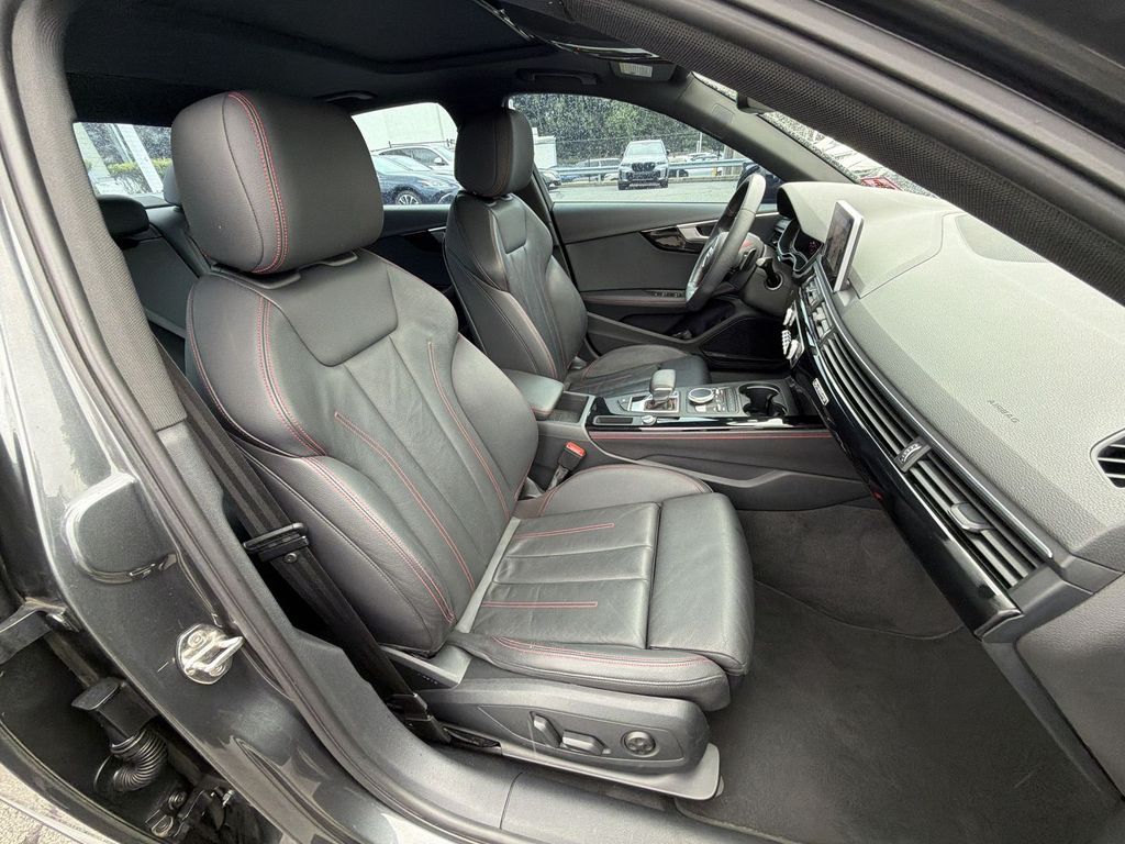 Thumbnail: 2019 Audi A4 - 27