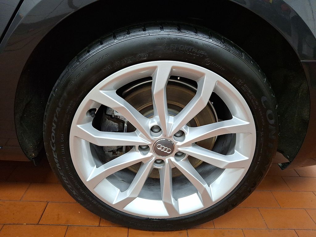 Thumbnail: 2019 Audi A4 - 6