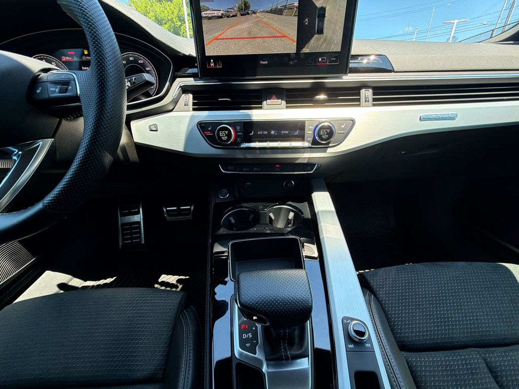Thumbnail: 2022 Audi A5 - 14