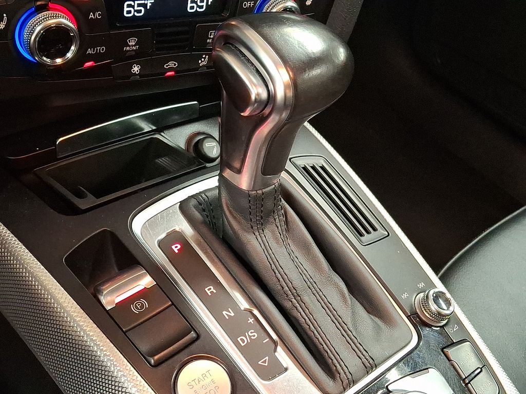 Thumbnail: 2015 Audi A4 - 10
