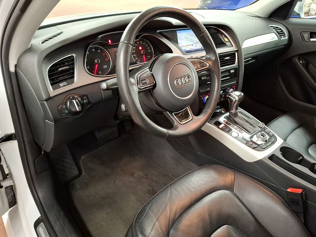 Thumbnail: 2015 Audi A4 - 2