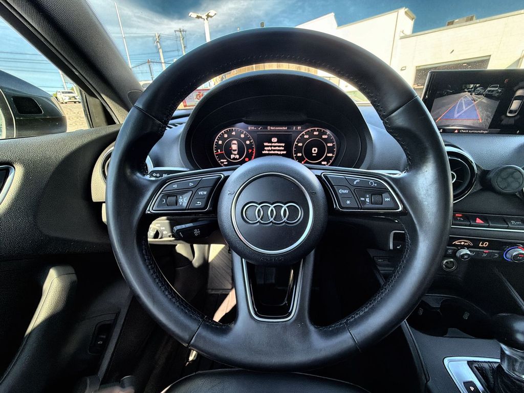 Thumbnail: 2017 Audi A3 - 10