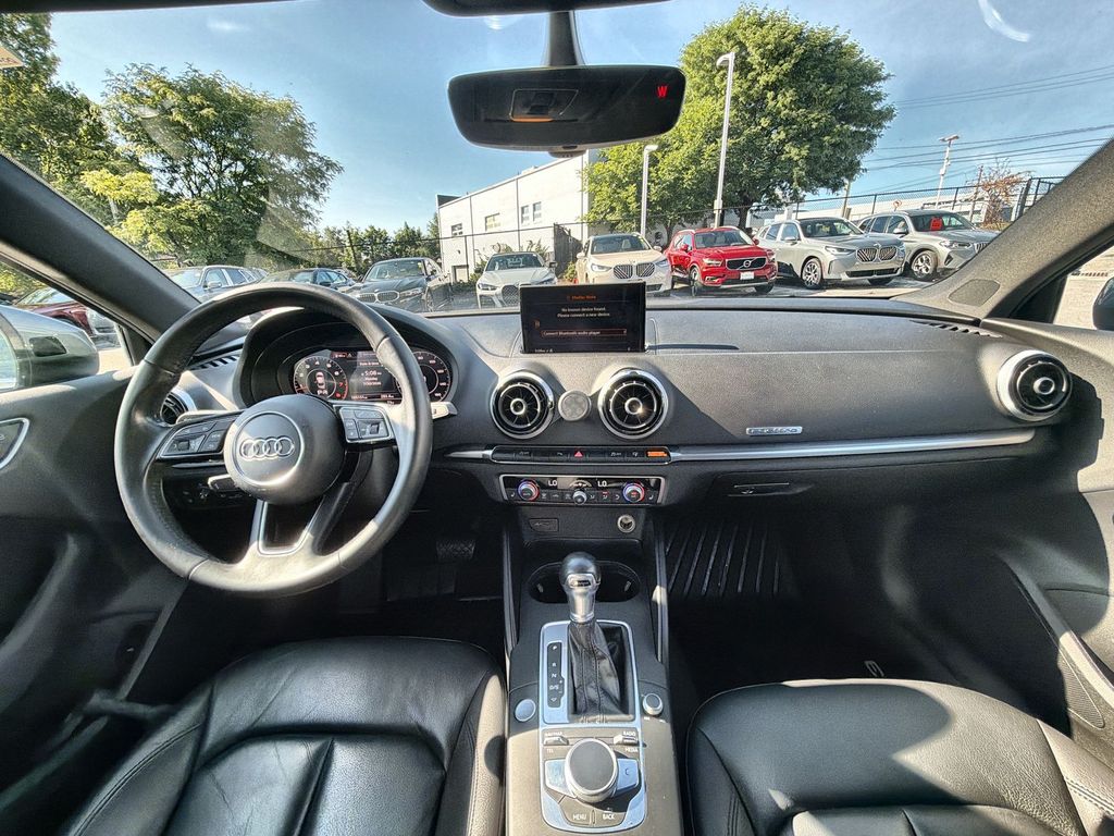 Thumbnail: 2017 Audi A3 - 2