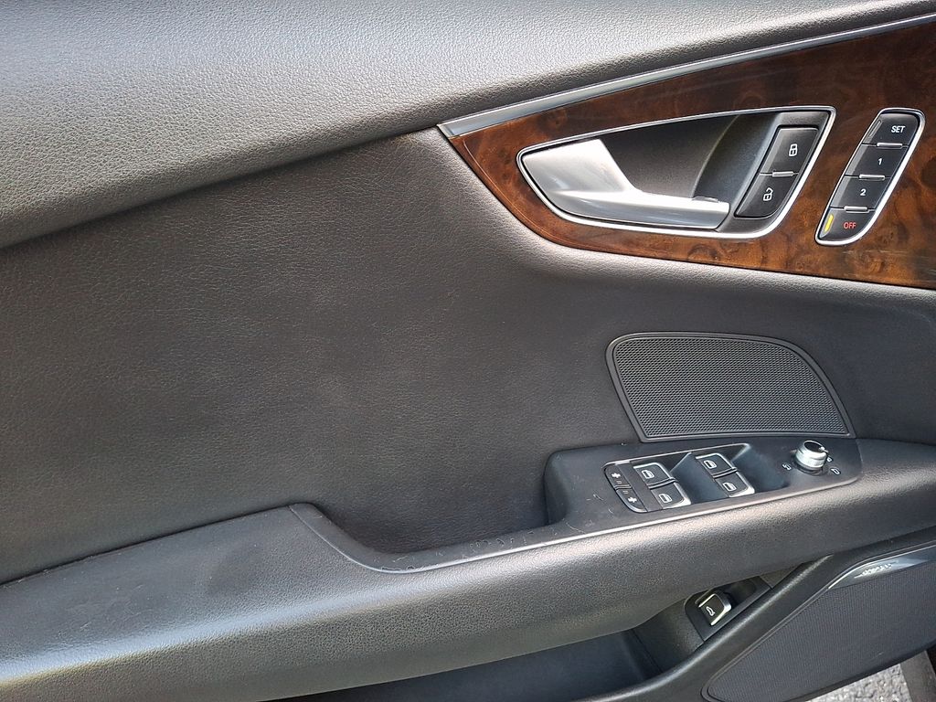 Thumbnail: 2016 Audi A7 - 16