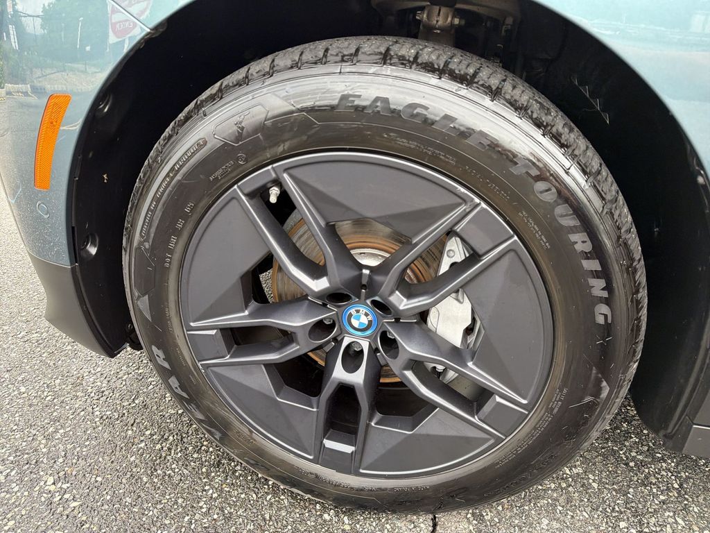 Thumbnail: 2024 BMW iX - 7