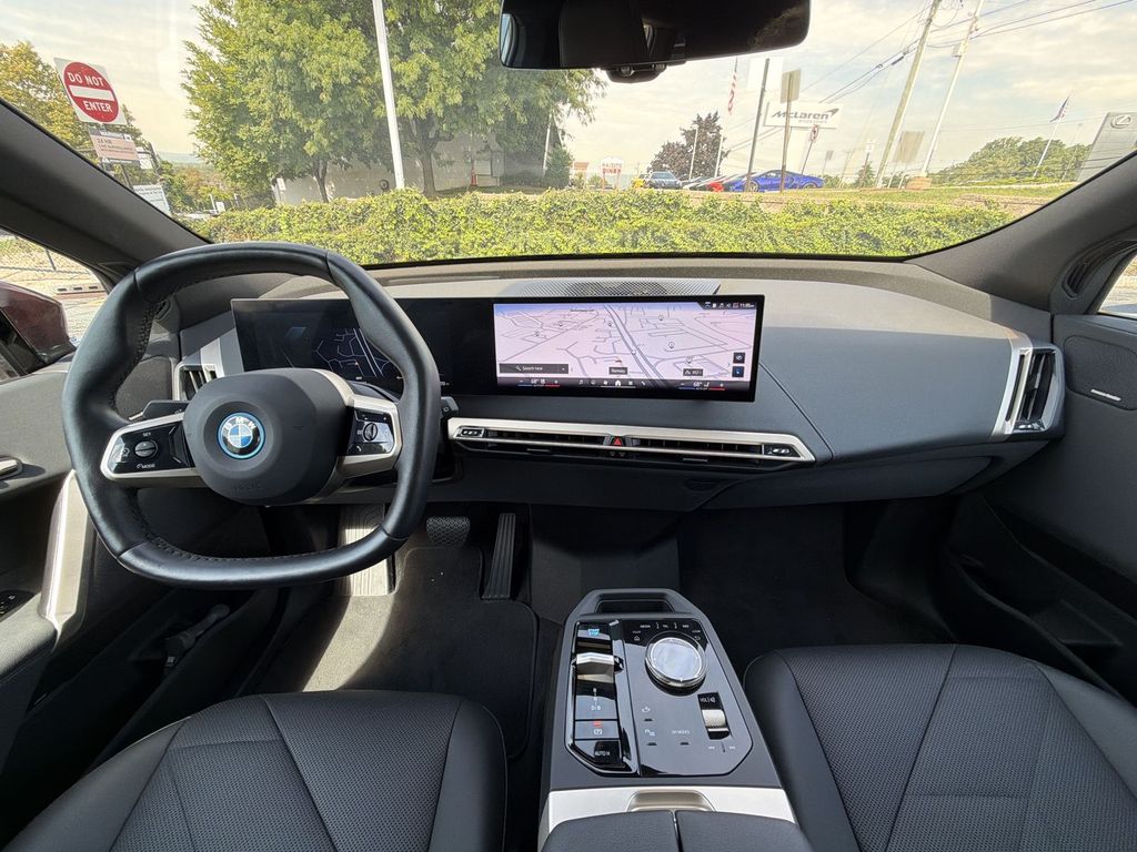 Thumbnail: 2024 BMW iX - 2