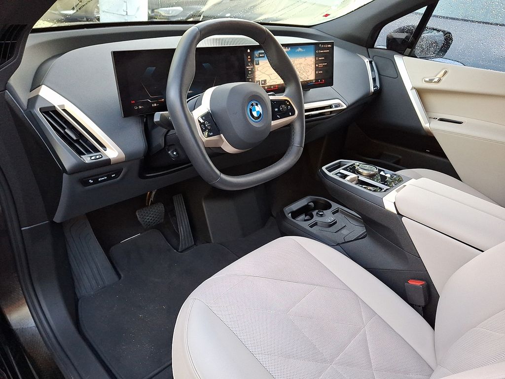Thumbnail: 2023 BMW iX - 2