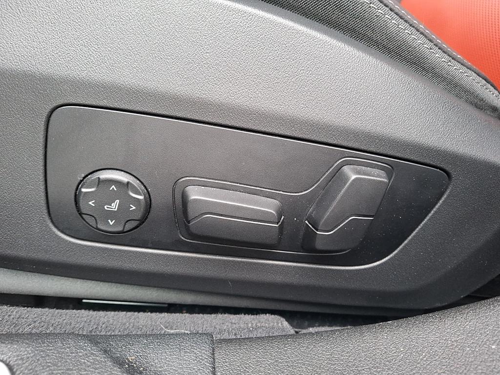 Thumbnail: 2025 BMW 2 Series - 16