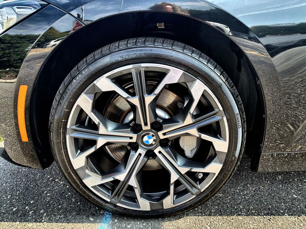 Thumbnail: 2026 BMW 3 Series - 8