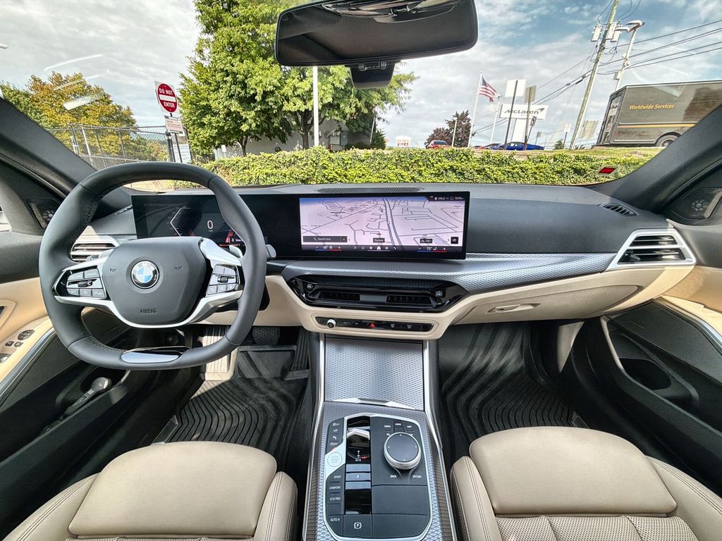 Thumbnail: 2026 BMW 3 Series - 2