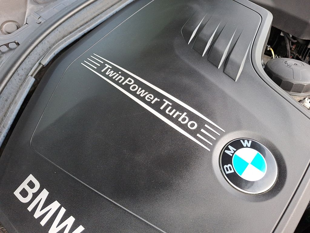 Thumbnail: 2015 BMW 3 Series - 28