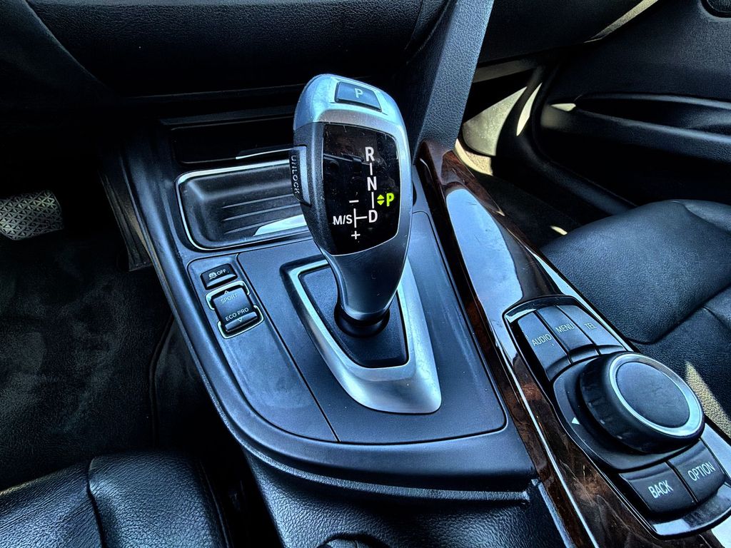 Thumbnail: 2014 BMW 3 Series - 14