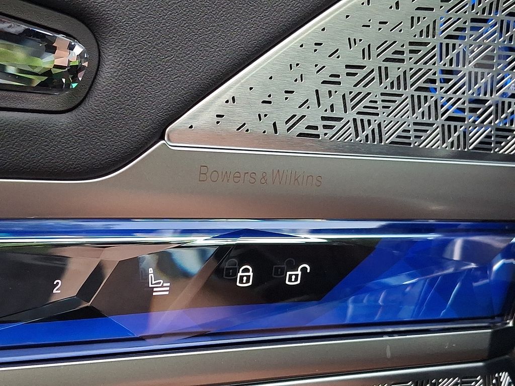 Thumbnail: 2026 BMW 7 Series - 26
