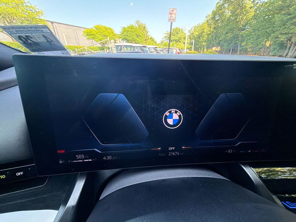 Thumbnail: 2024 BMW 5 Series - 16