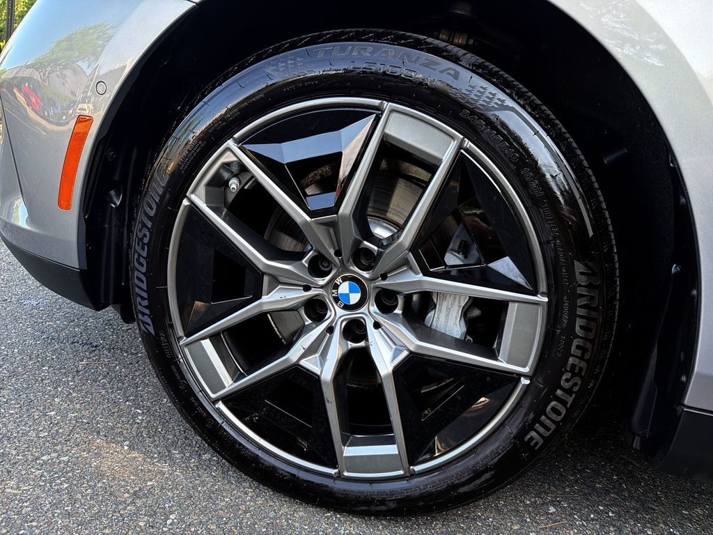 Thumbnail: 2026 BMW 5 Series - 7