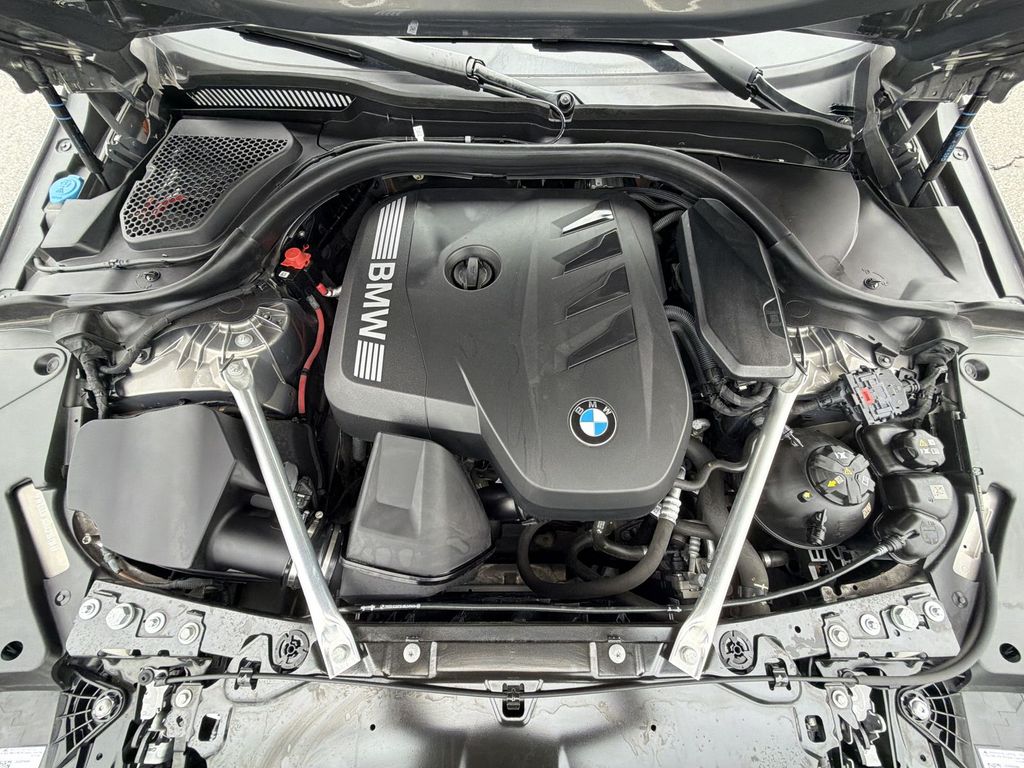 Thumbnail: 2024 BMW 5 Series - 9