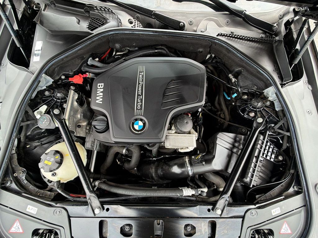 Thumbnail: 2016 BMW 5 Series - 9
