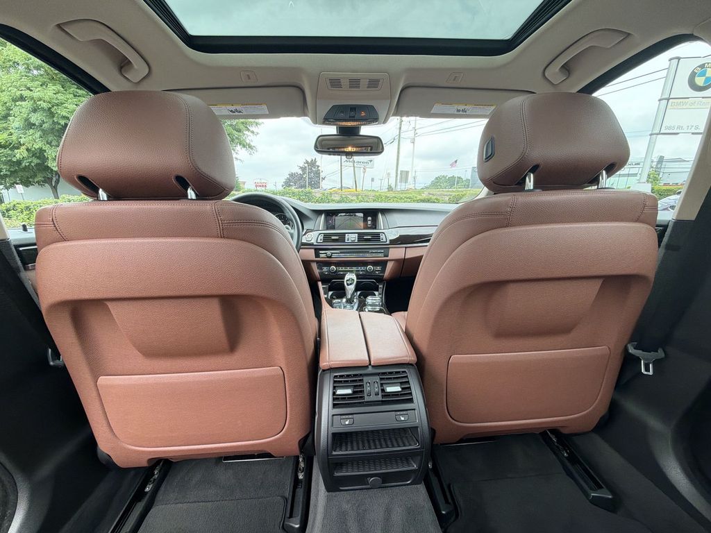 Thumbnail: 2016 BMW 5 Series - 28