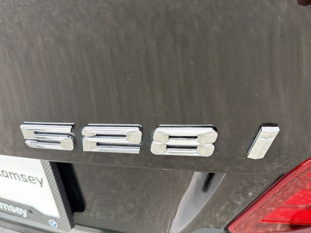 Thumbnail: 2016 BMW 5 Series - 7