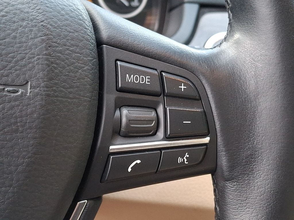 Thumbnail: 2015 BMW 5 Series - 21