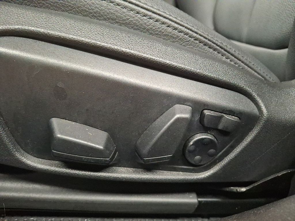 Thumbnail: 2023 BMW 2 Series - 17