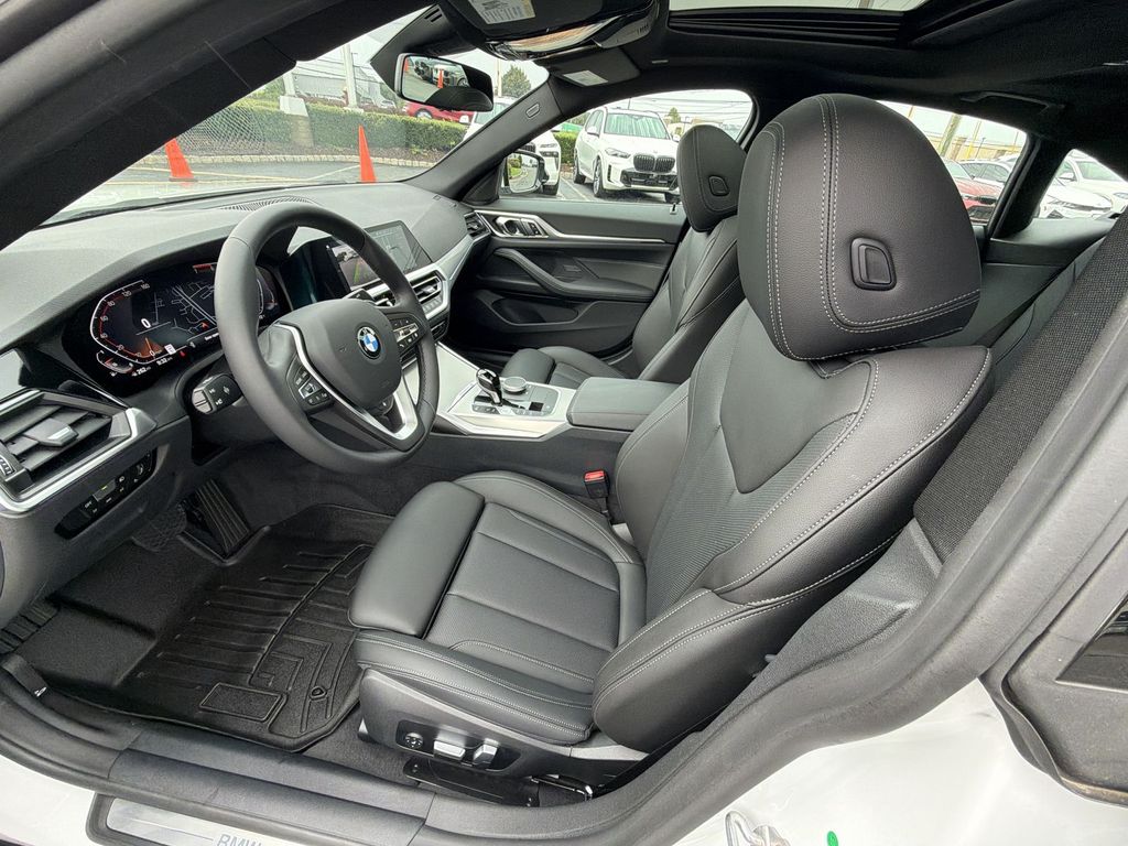 Thumbnail: 2023 BMW 4 Series - 11