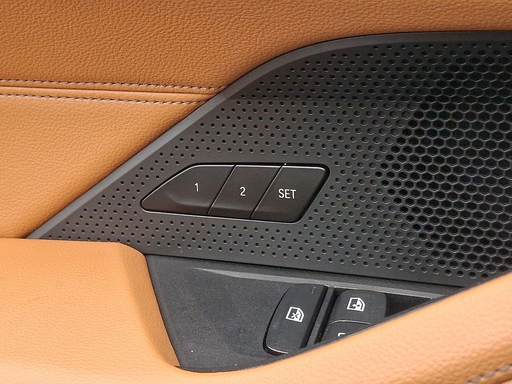 Thumbnail: 2023 BMW 4 Series - 27