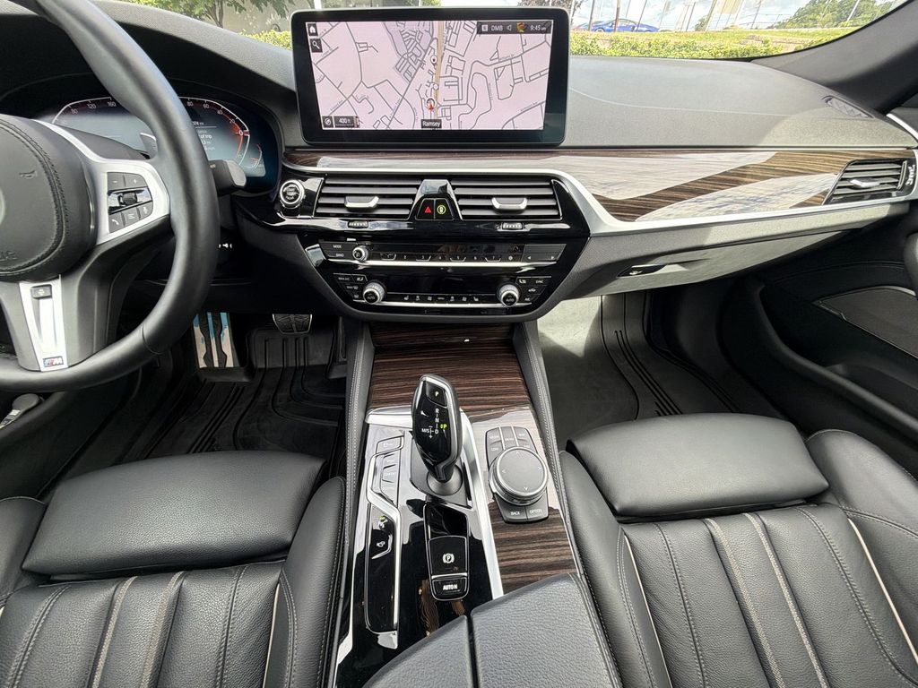 Thumbnail: 2021 BMW 5 Series - 14