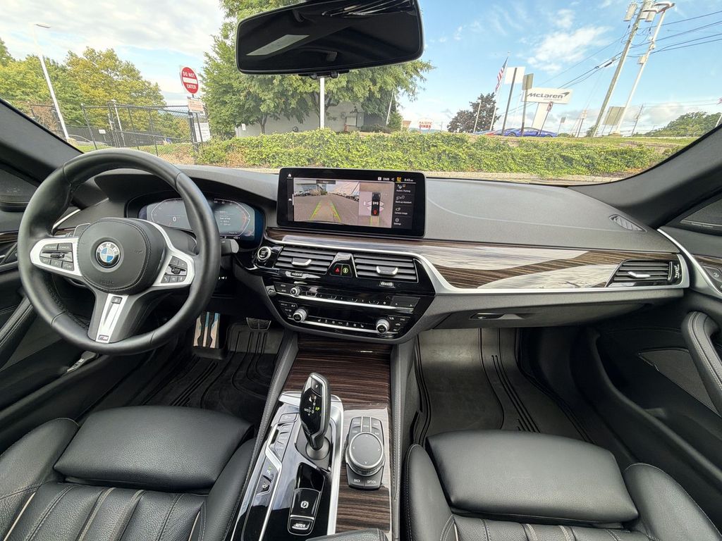 Thumbnail: 2021 BMW 5 Series - 2