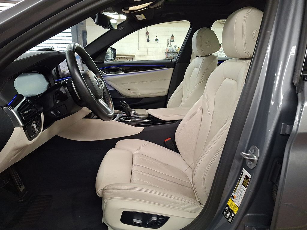 Thumbnail: 2023 BMW 5 Series - 7