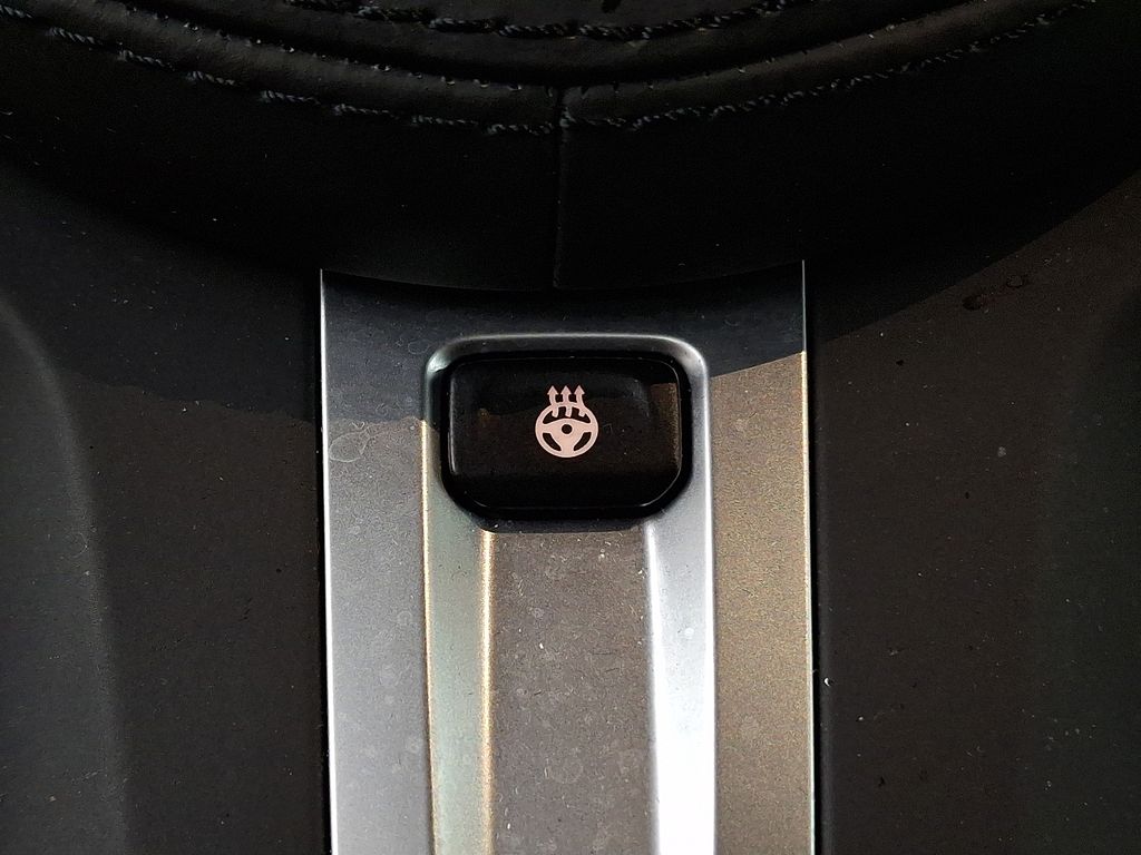 Thumbnail: 2023 BMW 5 Series - 23