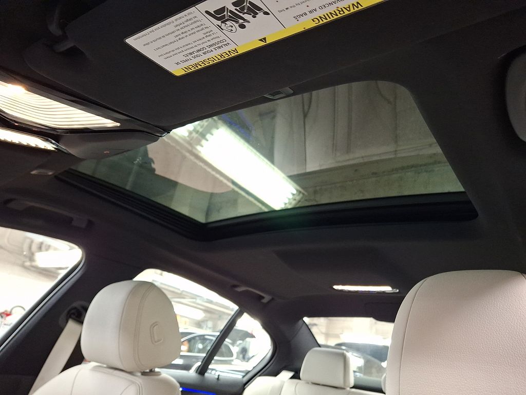 Thumbnail: 2023 BMW 5 Series - 18