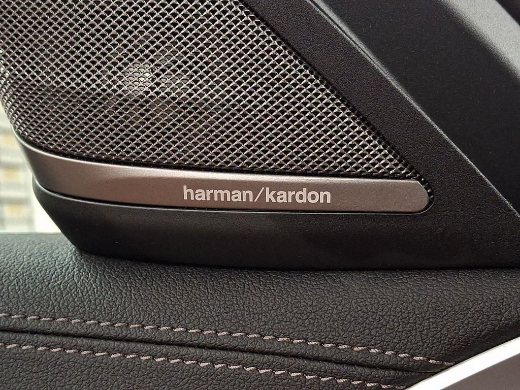 Thumbnail: 2023 BMW 5 Series - 26