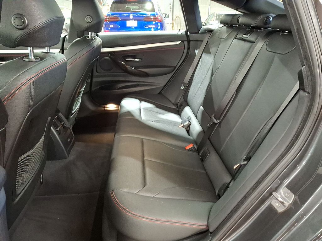 Thumbnail: 2018 BMW 3 Series - 8